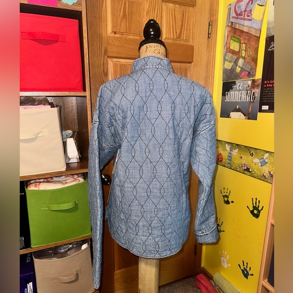 💙 AMO Denim Quilted Jacket - Picture 7 of 14